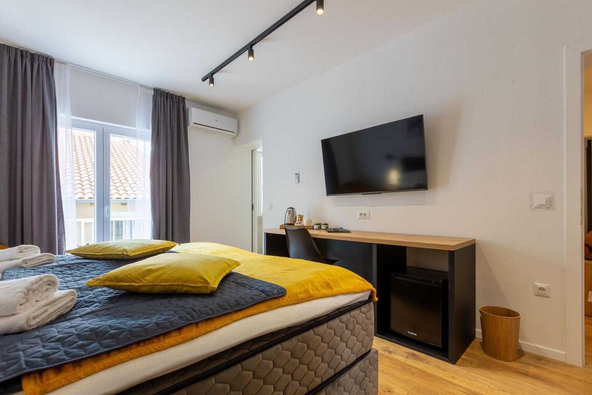 2M Exclusive Rooms Zadar Exterior foto